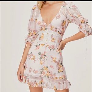 FOR LOVE AND LEMONS 🍋 Short Pink Dress. NWT. M